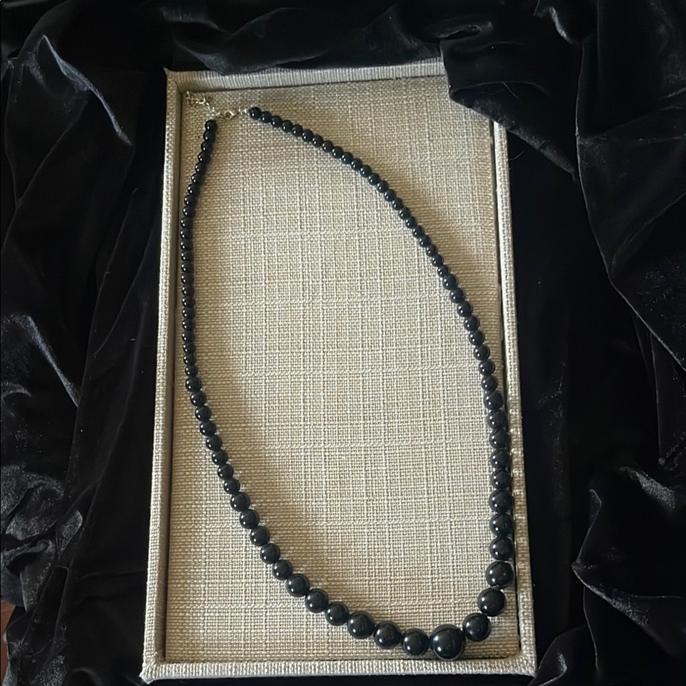 Elegant Black Beaded Necklace